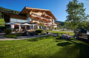 Гостиница Familienhotel Lengauer Hof  Хинтерглемм